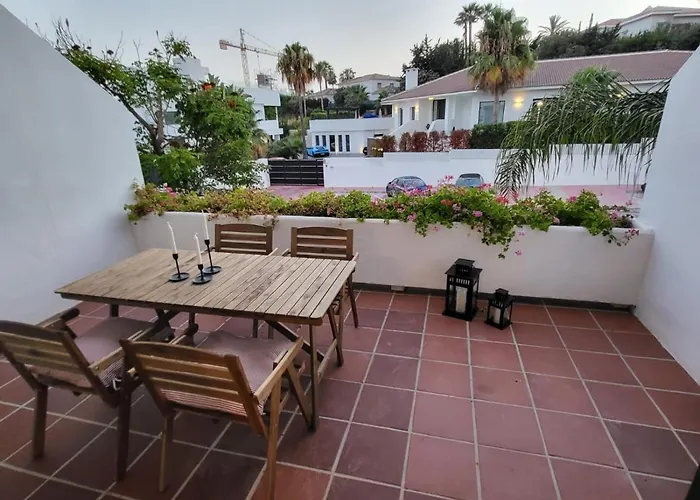 Cozy Apartment Next To Hard Rock Hotel